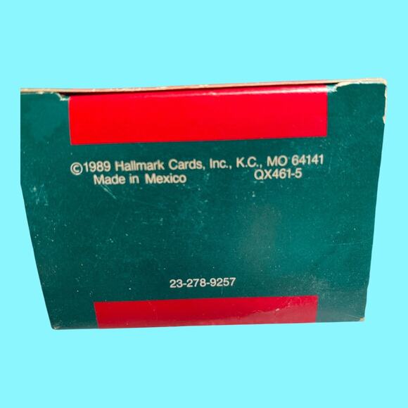 Vtg 1989 Cinnamon Bear Hallmark Christmas Ornament Original Box Peppermint - Picture 4 of 4